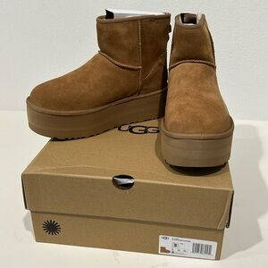 NWT UGG W Classic Mini Platform Chestnut